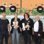 6èmes SAUGUIS : QUEHEILLE Fabienne et ARHAINX Céline accompagnées de Julien AMESTOY et Jean Michel SABACA